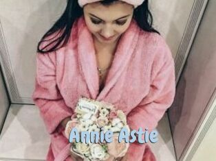 Annie_Astie