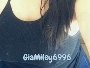 GiaMiley6996