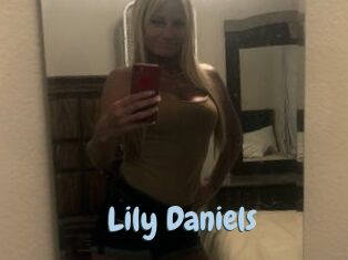Lily_Daniels