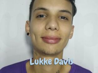 Lukke_Davis