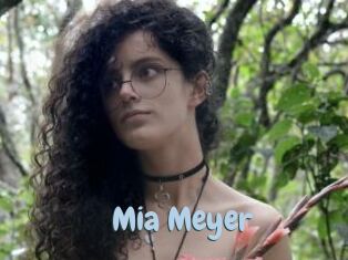 Mia_Meyer