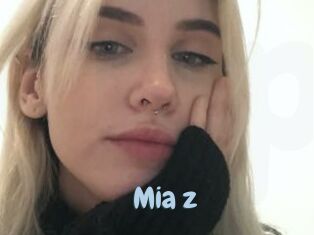 Mia_z