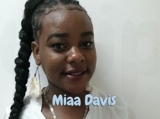 Miaa_Davis