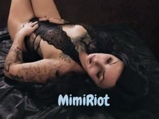 Mimi_Riot