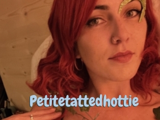 Petitetattedhottie